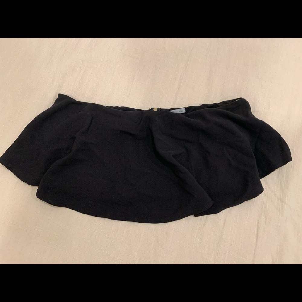 Black flowy Charlotte Russe tube top. Size M